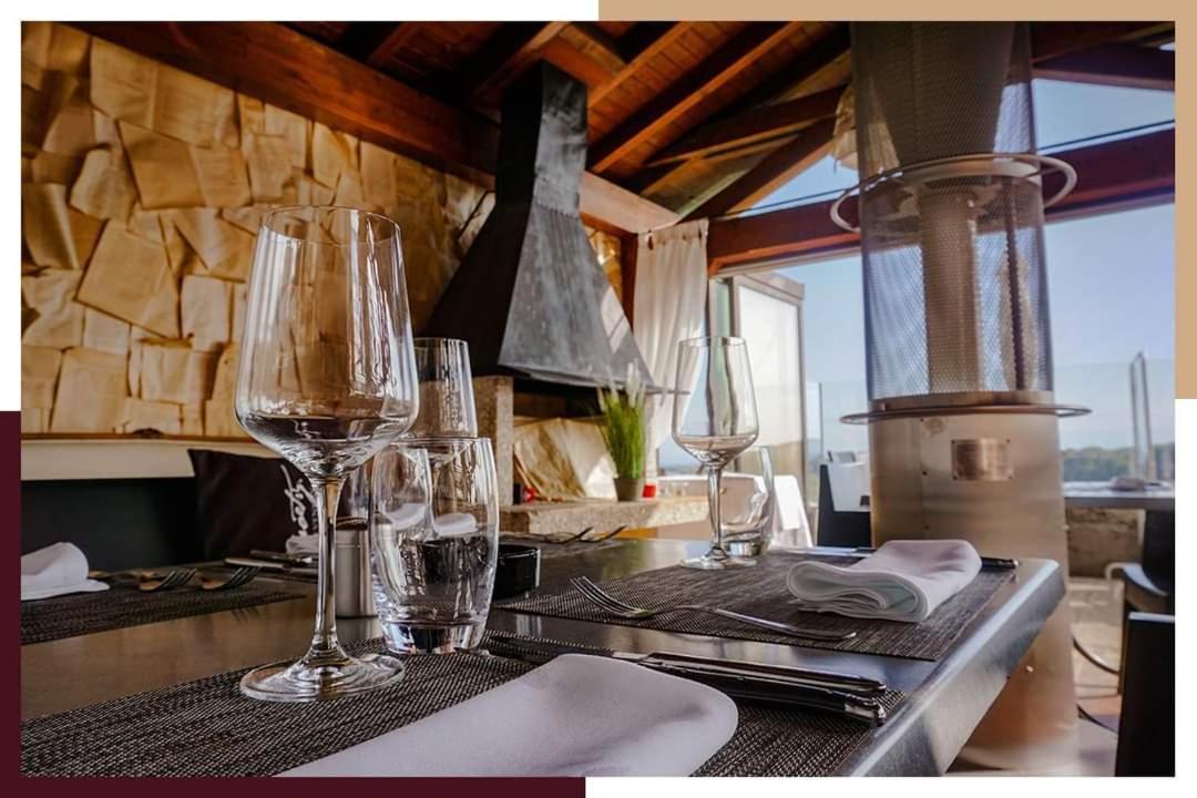 Auberge De Duillier Buitenkant foto